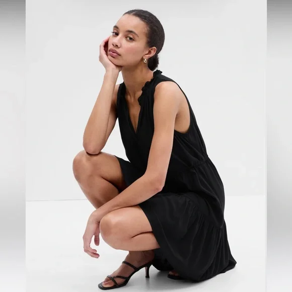 gap sleeveless splitneck mini dress GAP Factory | Dresses | Gap Sleeveless Splitneck Mini Dress